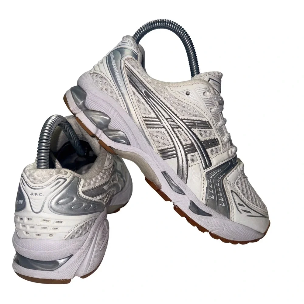 Asics Gel-Kayano 14 A.P.C. Women 6 White Silver Metallic Sneakers Graphite Moon